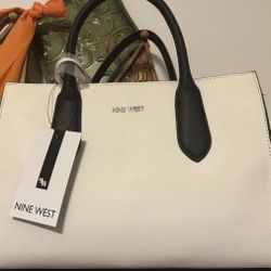 New Nine West Purse Black/White