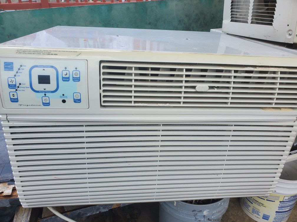 Air conditioner BTU 10,000 