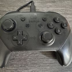 Nintendo Switch Pro Controller 