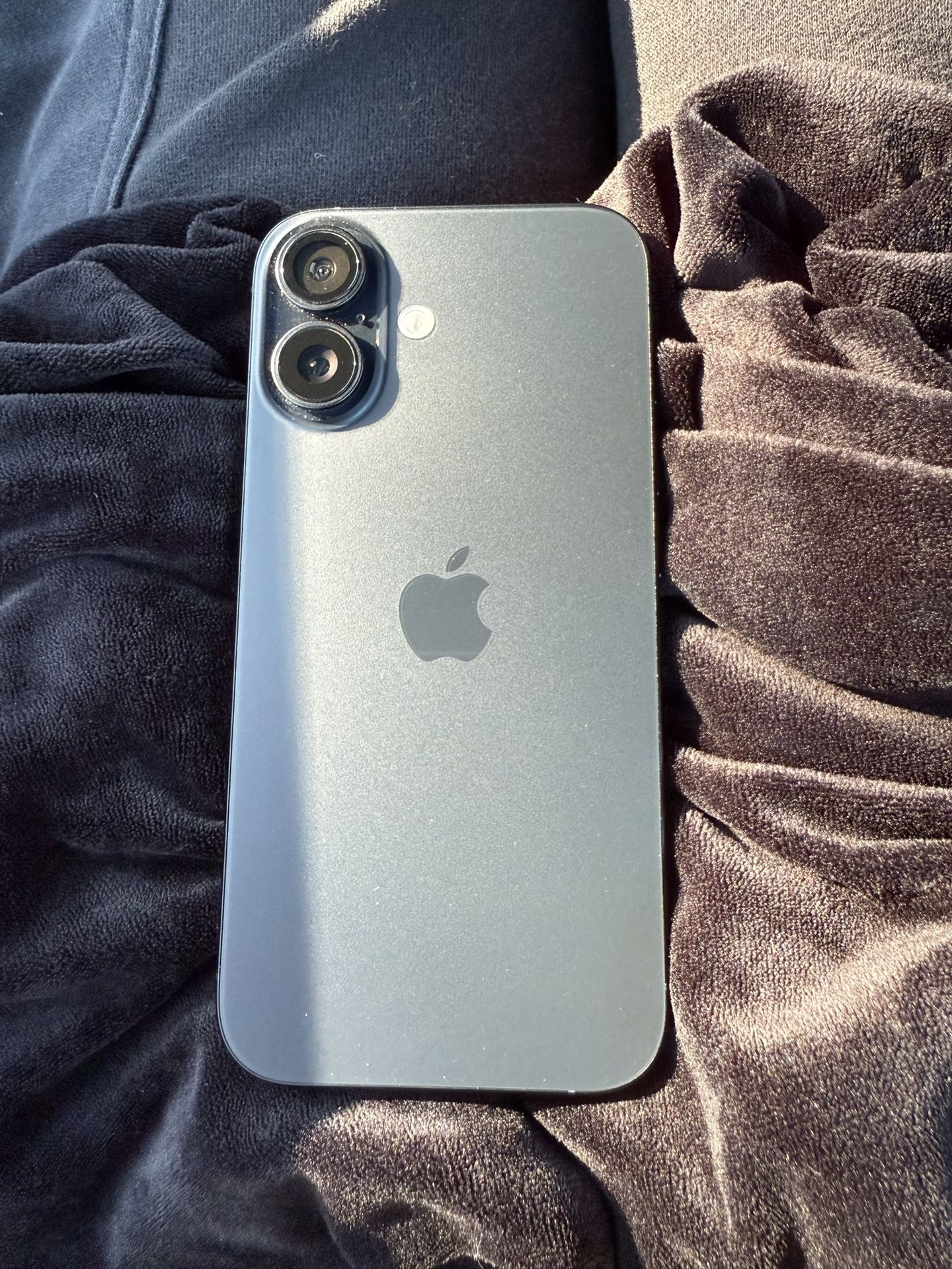 iPhone 16
