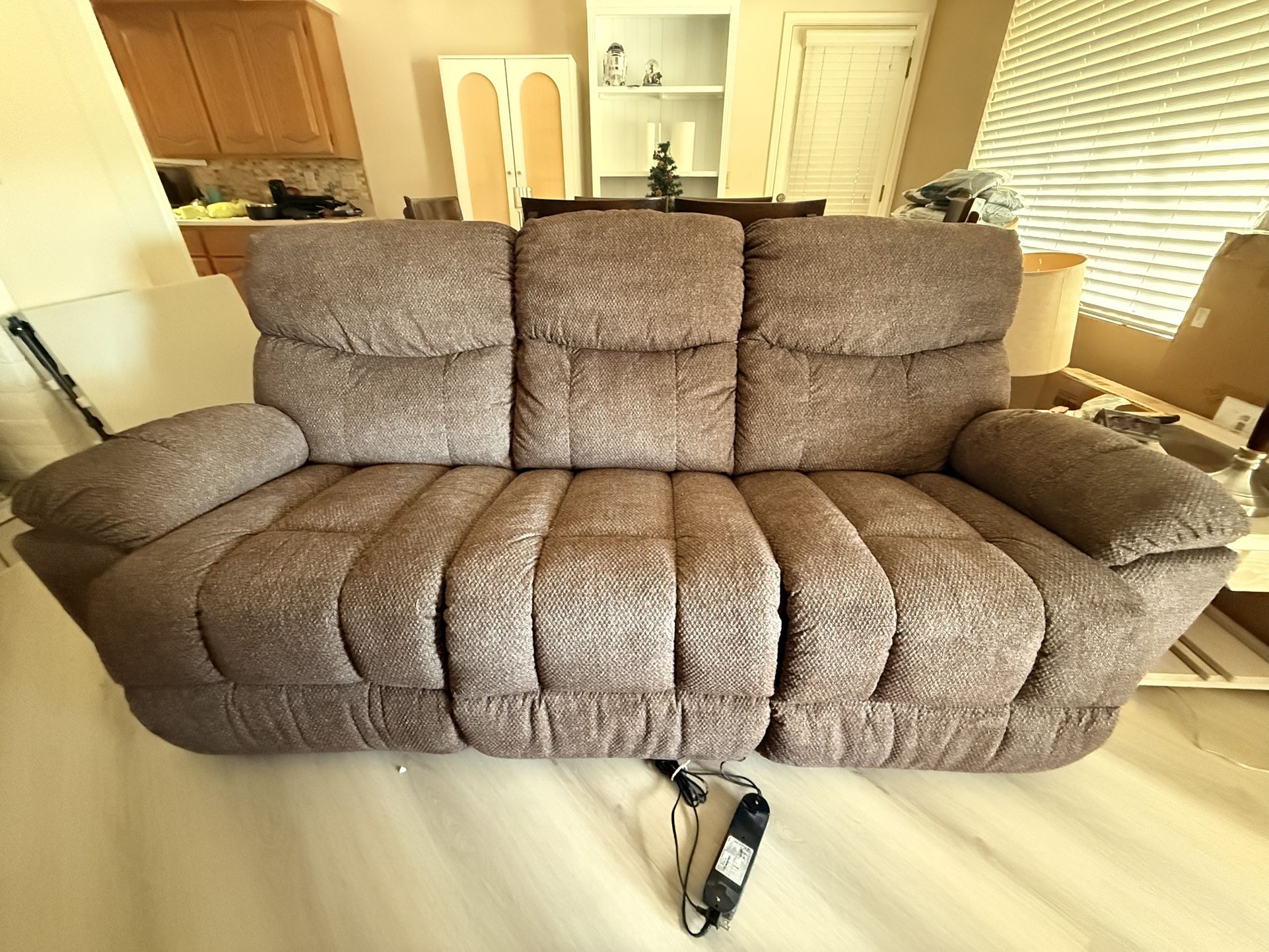 Lazboy Couch Electric Reclining And Reclining ArmChair