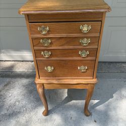 Beautiful vintage wooden Queen Anne style jewelry armoire chest dresser w/ mirror  Flip up top with ample storage 