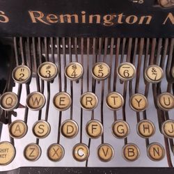 1920s Remington Noiseless Typewriter