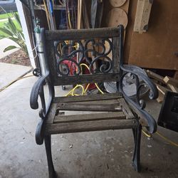 Refurbished Rod Iron Chair ( See All The Pictures  )