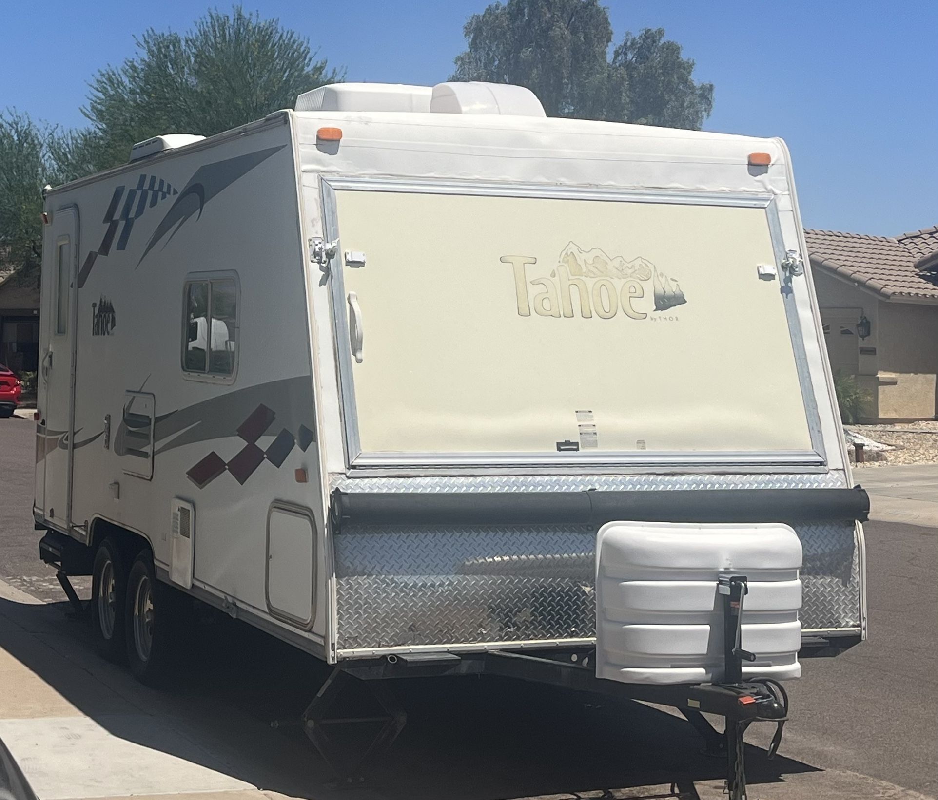 2004 Thor Tahoe Travel Trailer