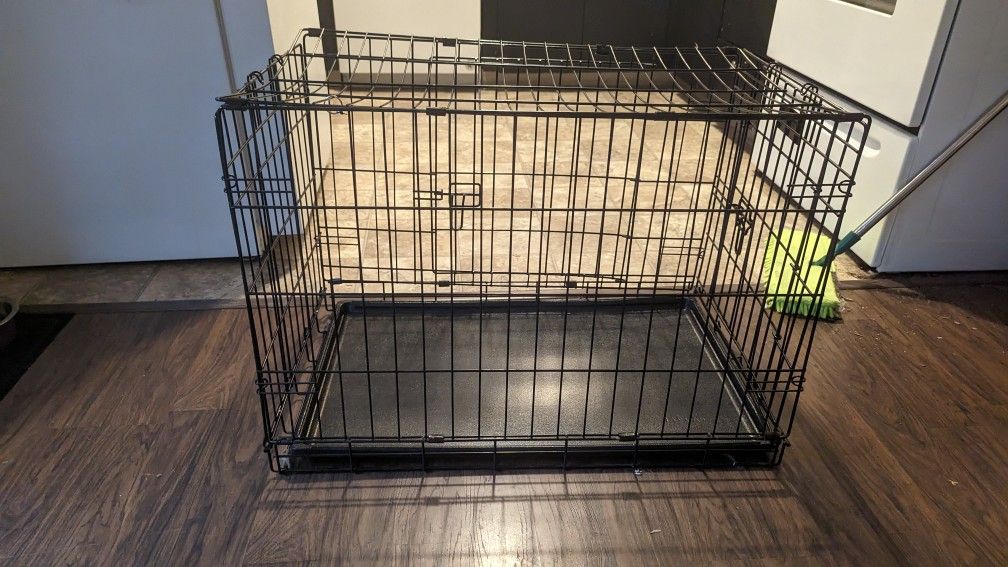 Medium Size Kennel 24x36