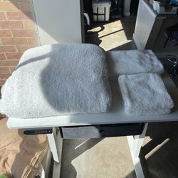 AVAILABLE 5-Piece Queen Duvet