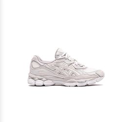 Asia Gel NYC Cloud/Cream Grey size 8.5