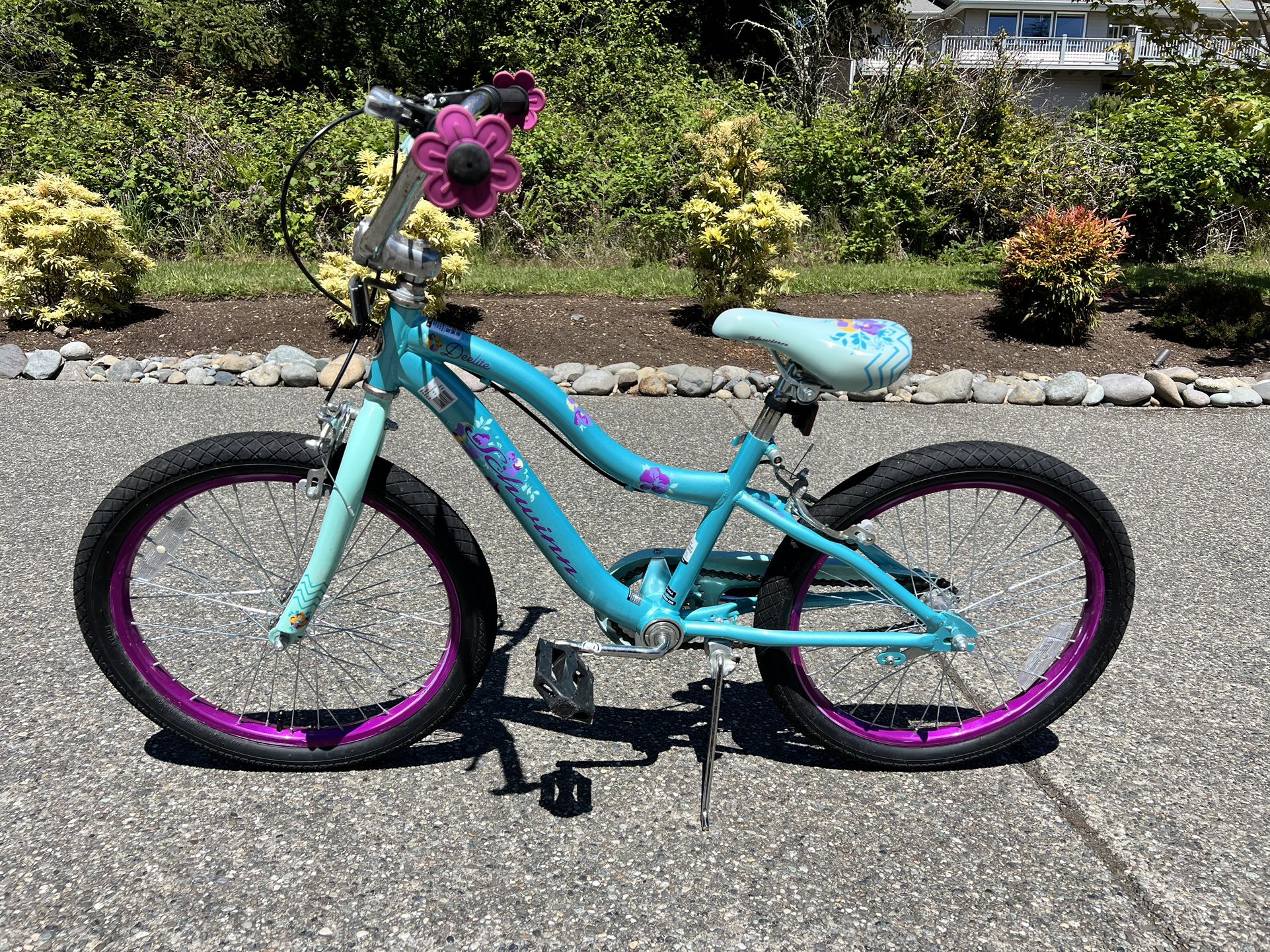 Child’s 16 Inch Schwinn Bike 