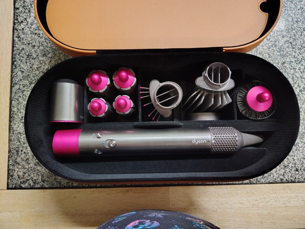 Dyson Airwrap 300 O. B. O