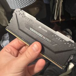 Corsair RBB Pro 16GB (2x8) DDR4 3200MHz RAM