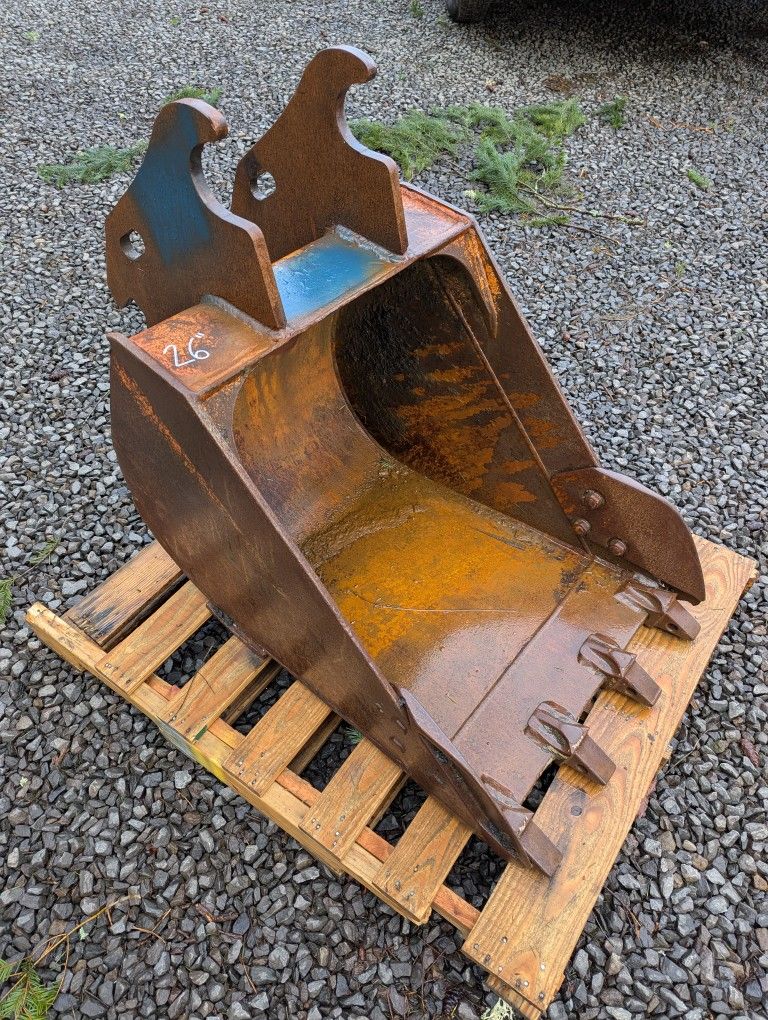 26" Midi Excavator Bucket