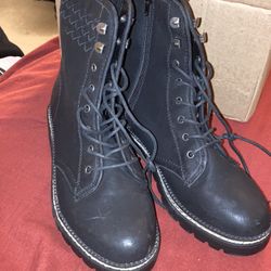 Women’s 8.5 Boots