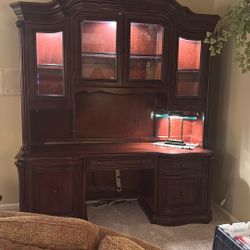 Computer Desk And Hutch W/ Swivel Chair 