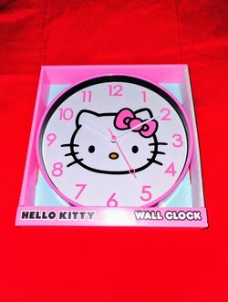 NEW Hello Kitty Wall Clock 