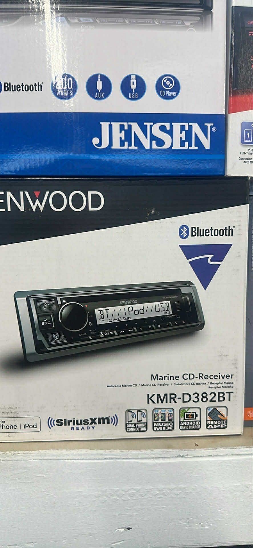 Kenwood KMR D382BT