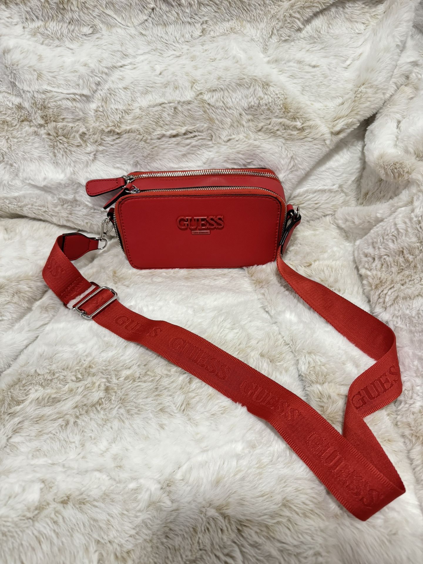 GUESS CROSSBODY BAG