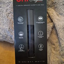 Chi Original 1" Digital Ceramic Hairstyling Iron In Midnight Matte 