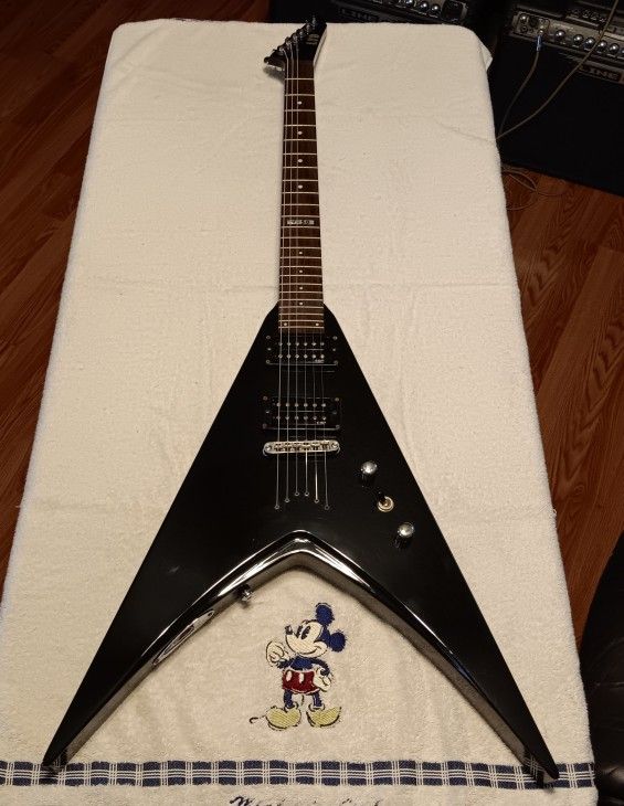 Esp Ltd V-50 Flying V Electric Guitar