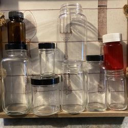 Glass/plastic Jars With Lids 