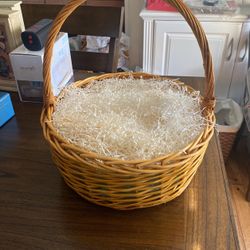 Large 17” Diameter Wicker Basket