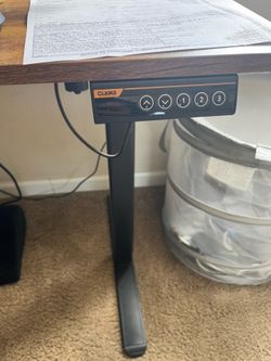 Standing desk n chair
