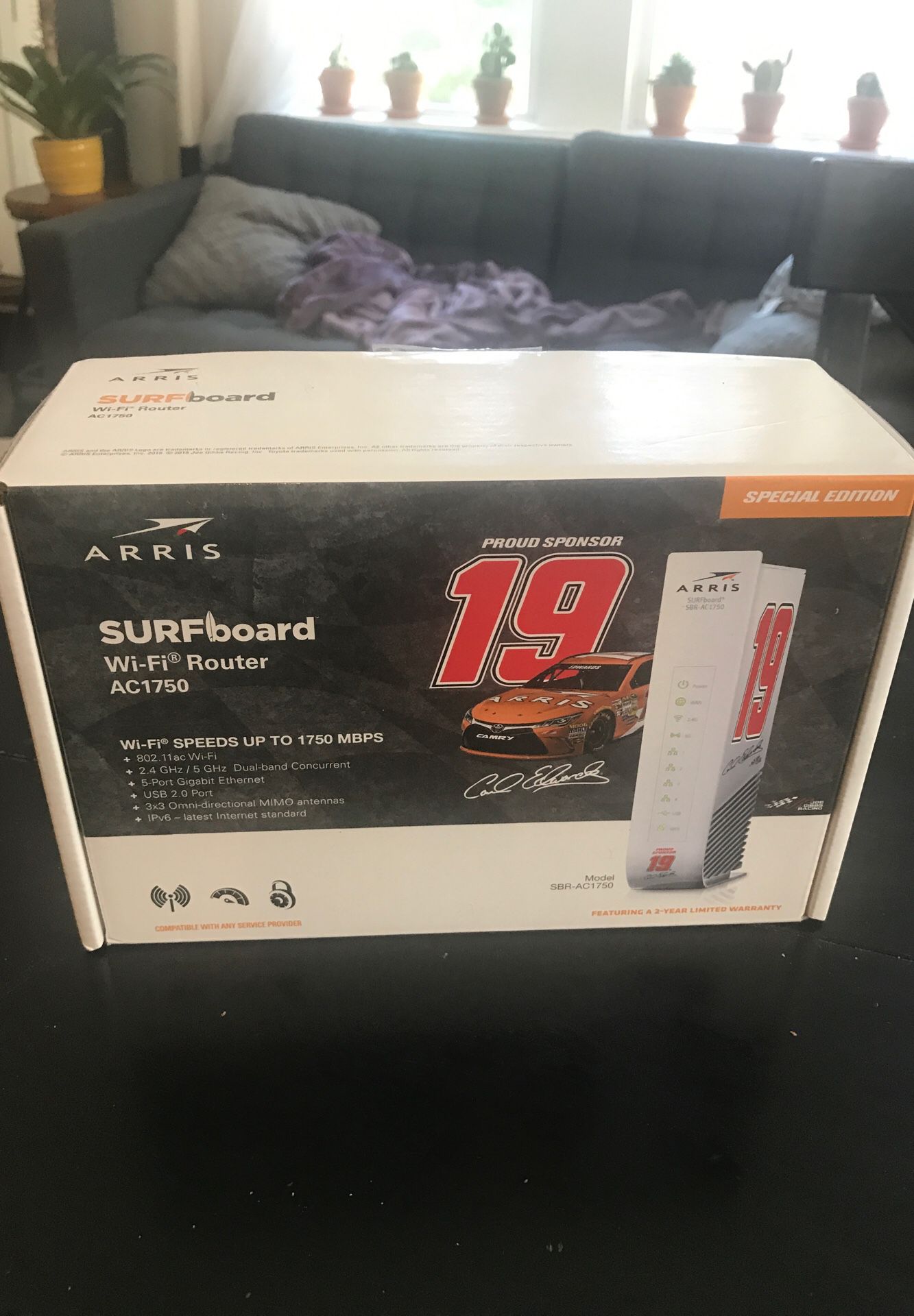 Surfboard Arris wifi router