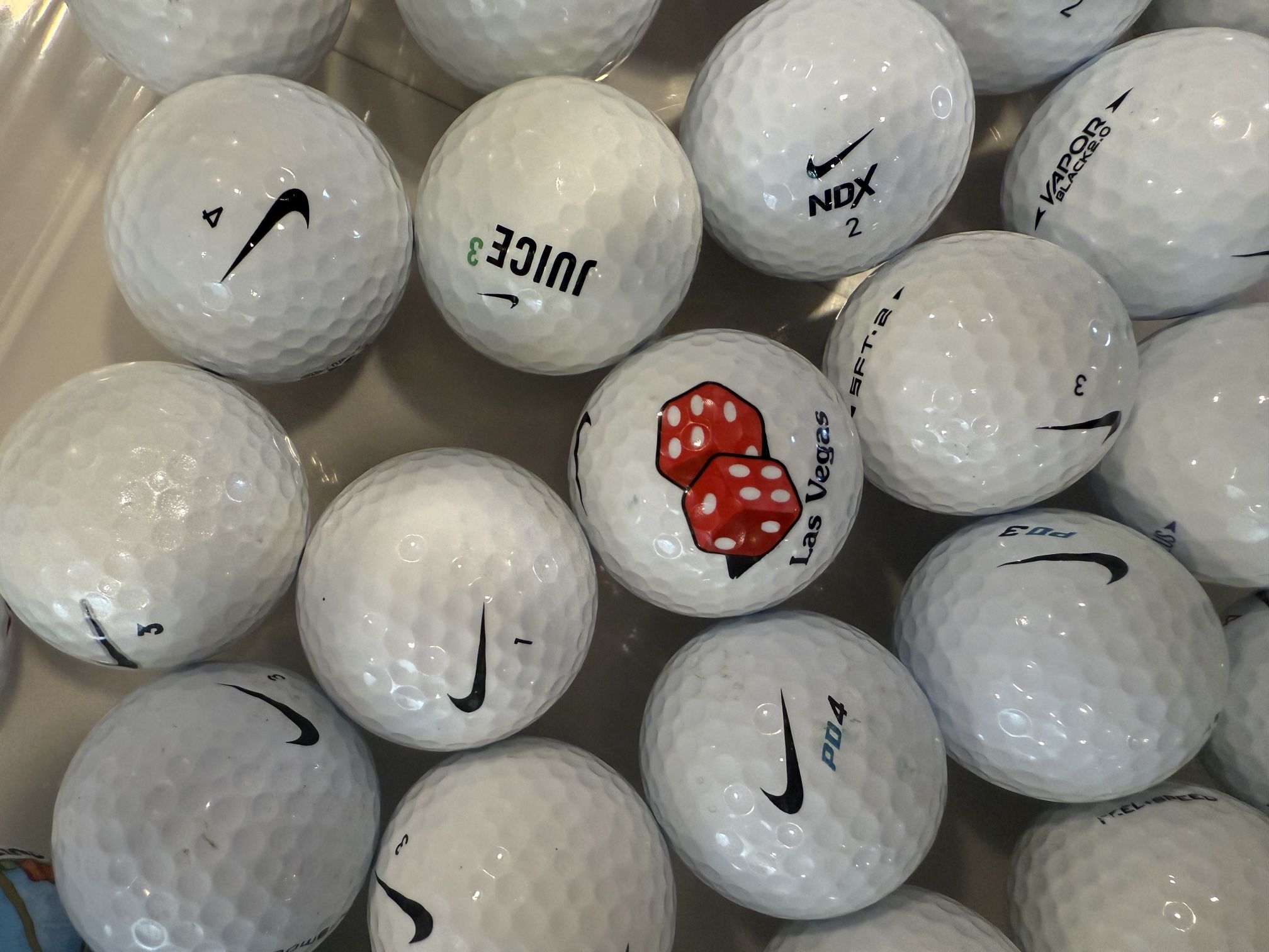 40 NIKE GOLF BALL