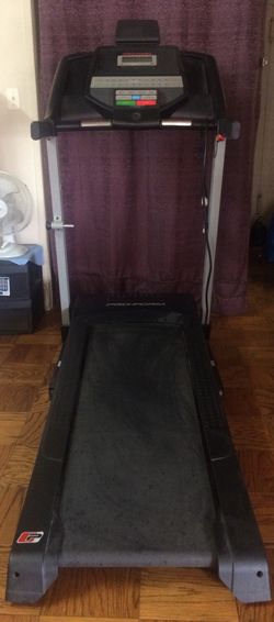Proform Performance 300i Treadmill like new for Sale in Queens NY OfferUp