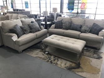 Traemore sofa and loveseat