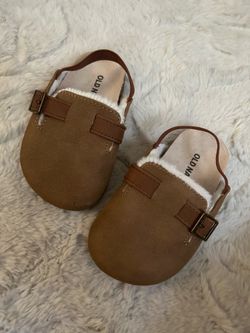 Old Navy baby shoes