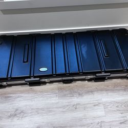 SKB Large ATA 88 Key Keyboard Case with wheels and adjustable foam inserts and keys