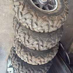 27x9.00 R12 
