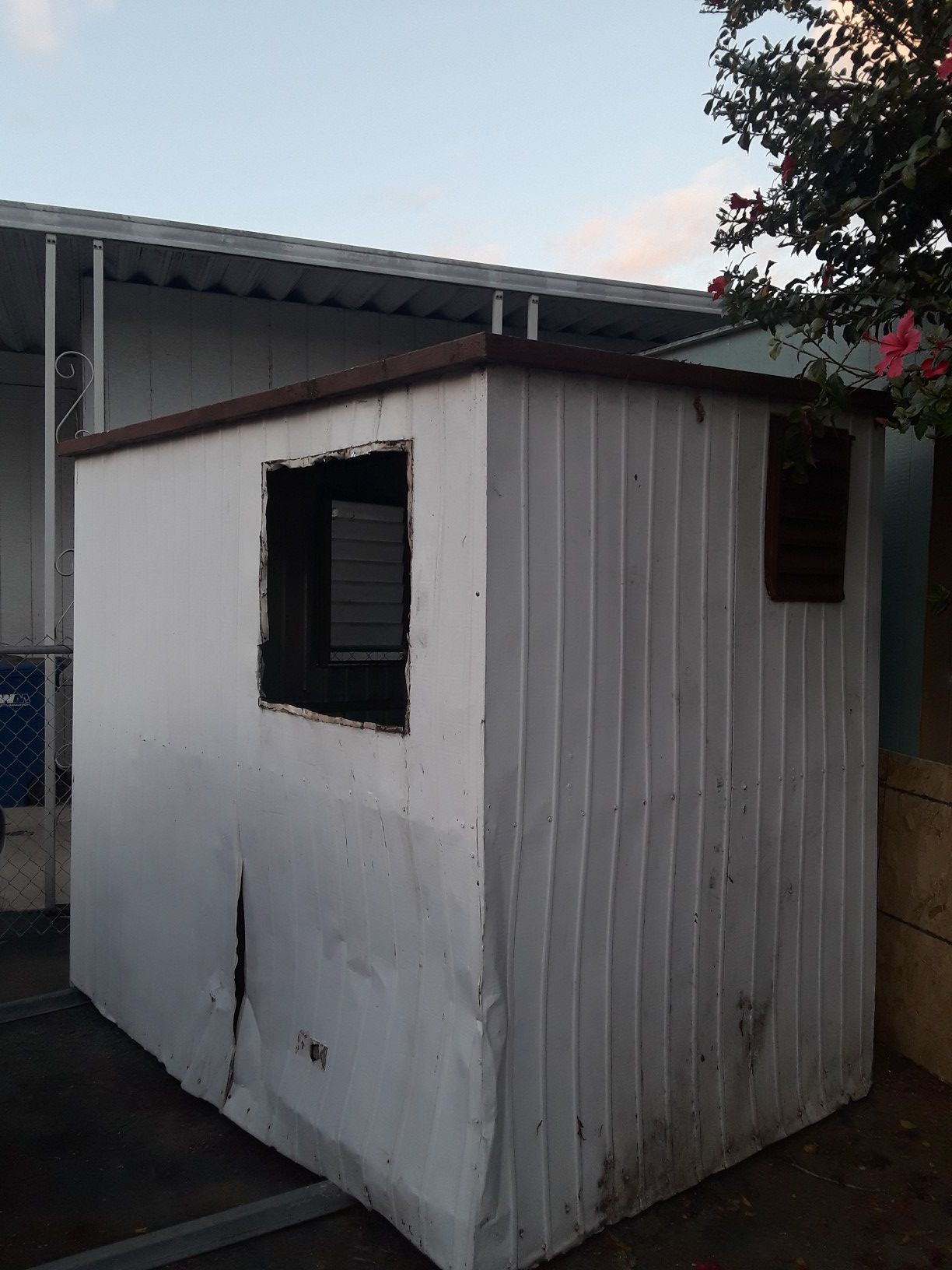 Used shed...5×7...aluminum