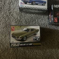 COLLECTIBLE MUSCLE CAR
