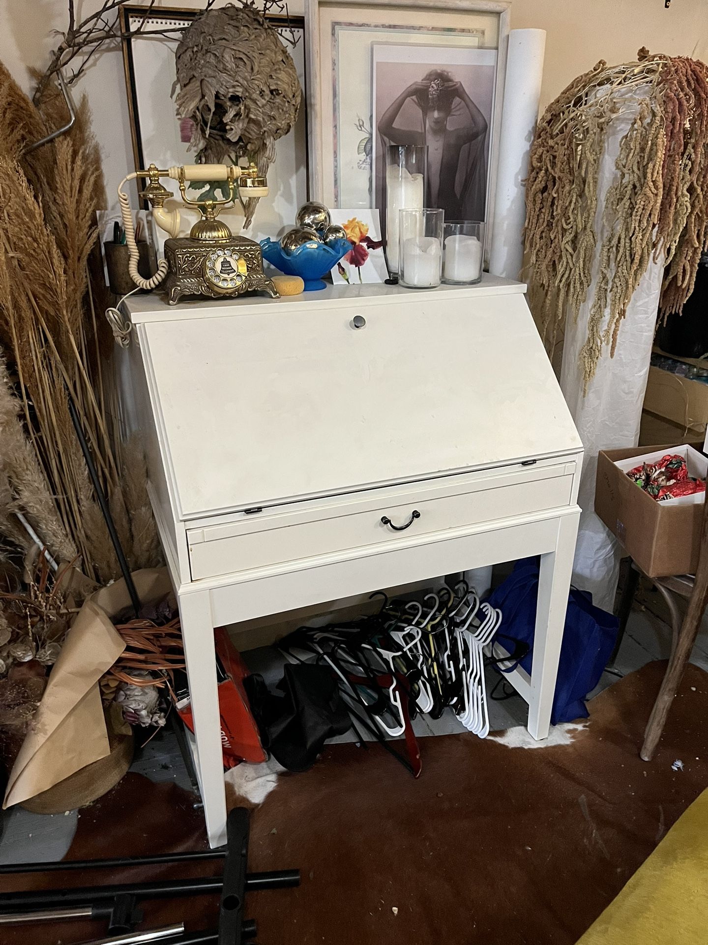 White Secretary Desk