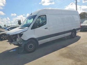 2022 Mercedes-Benz Sprinter 2500 Cargo