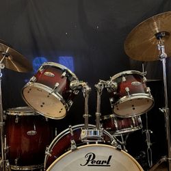 Pearl Decade Maple Drum Set. 