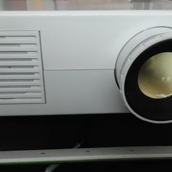 Merch Source Projector