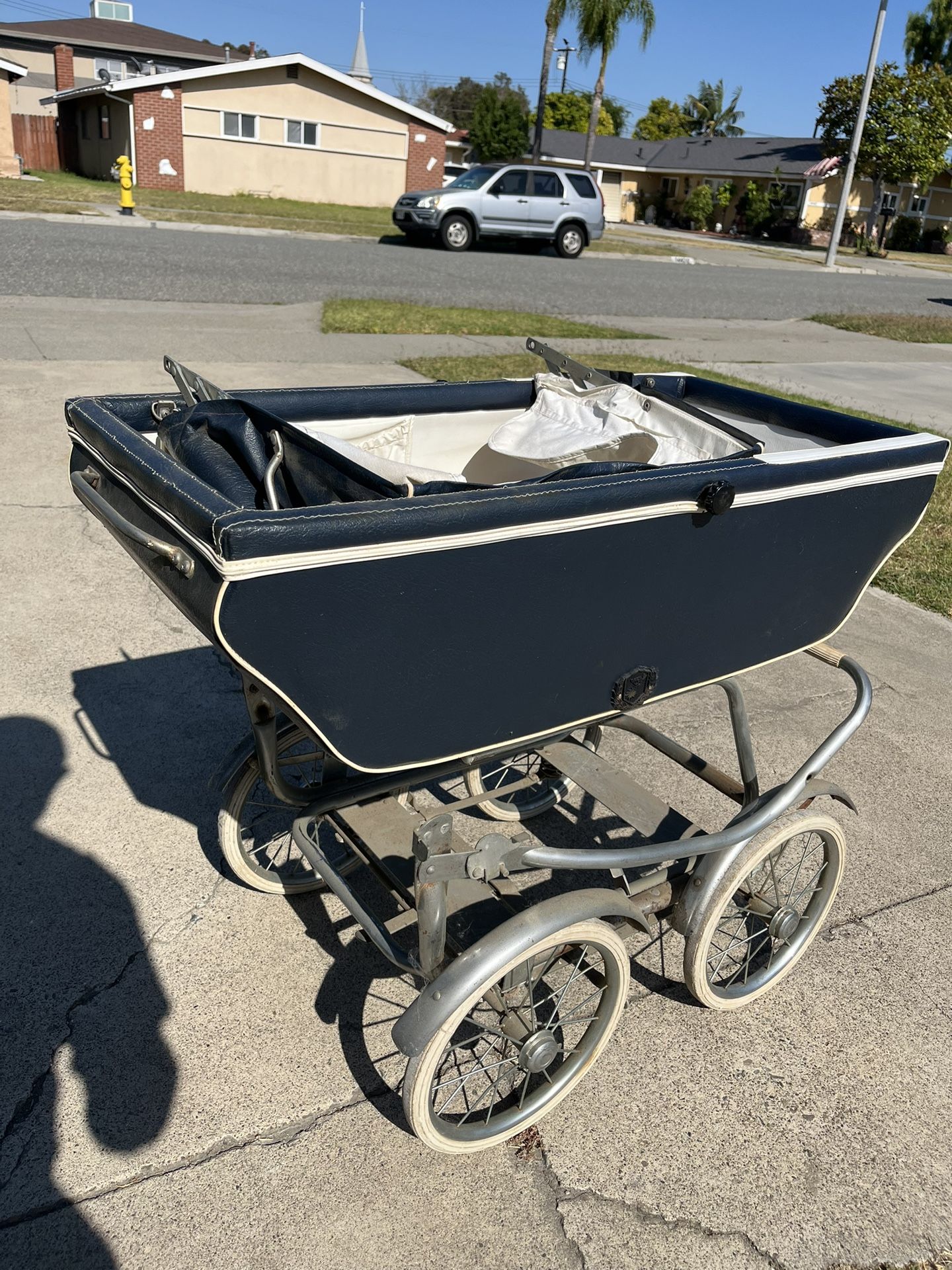 Vintage Antique Baby Stroller Pram Buggie Pushchairs OBO Sell Asap