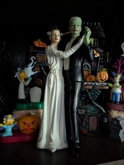 Frankenstein couple decoration