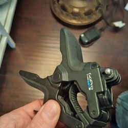 GoPro Jaws: Flex Clamp (All GoPro Cameras) - Official GoPro Mount