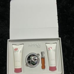 Perfume Set New Never Use 