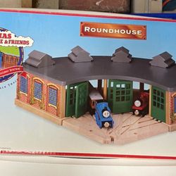 Thomas The Tank Engine & Friends Roundhouse - Vintage Wooden Train Roundhouse In Box