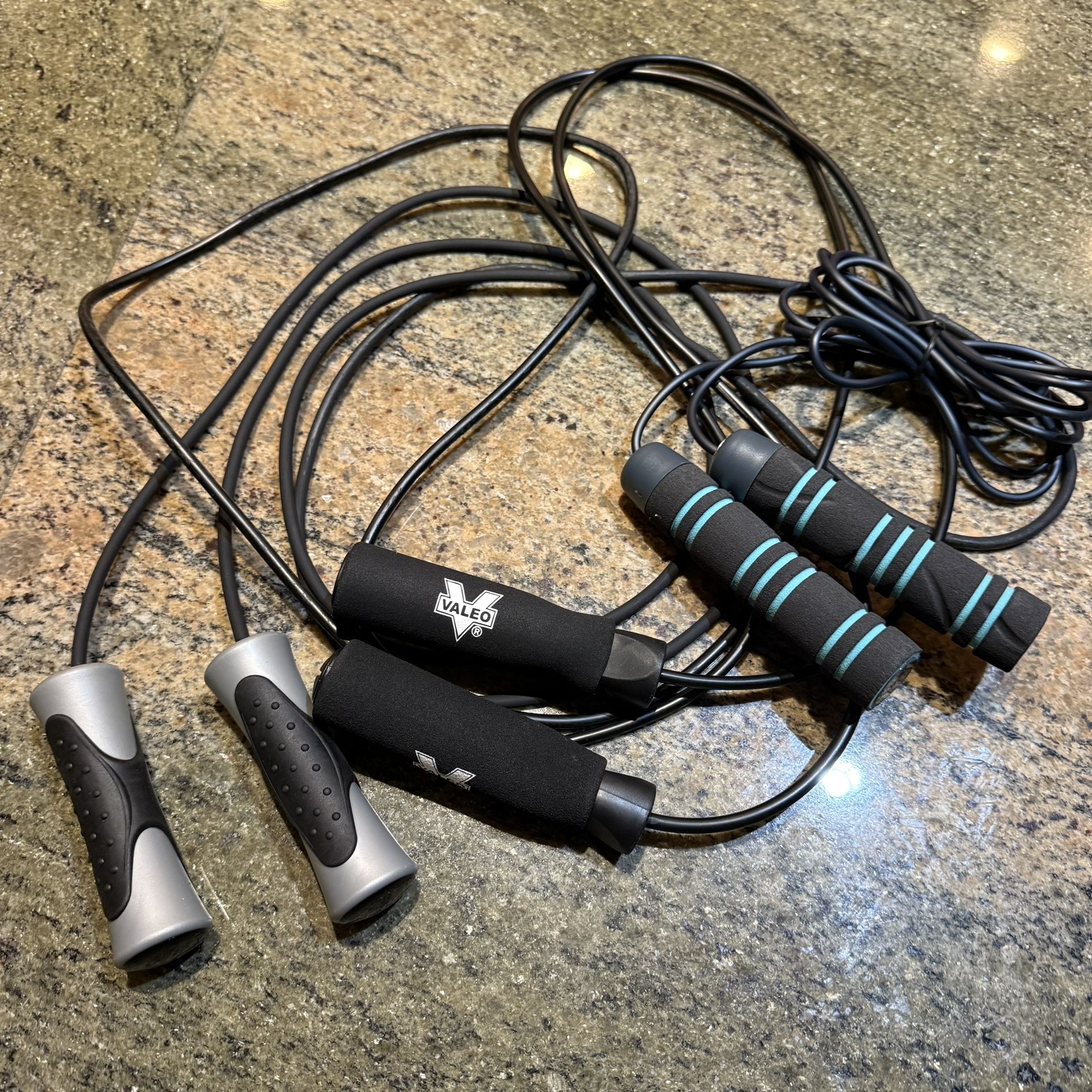  Lot of 3 Jump Ropes Valeo Foam Grip & Ergonomic Fitness Speed Skipping Ropes 