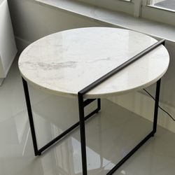 New Beautiful Modern White Marble End Table, diameter: 22.00 height: 19.00,  Was $200 At City Furniture  