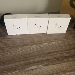 Apple Airpods   (3rd Generation)