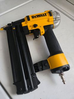 DEWALT NAILER 18g