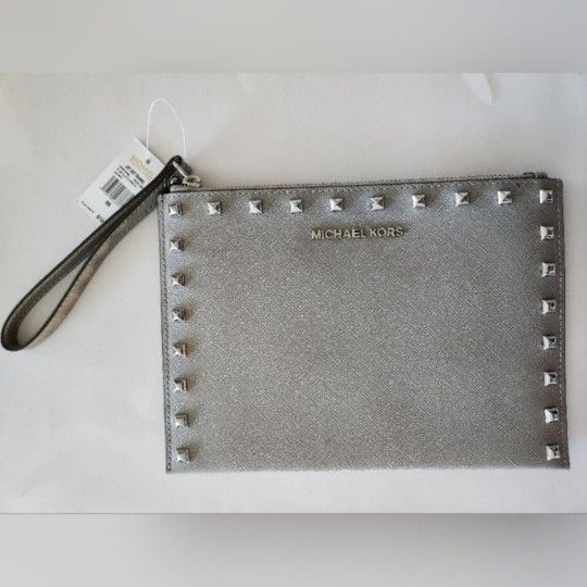 NWT. Michael Kors Gray Saffiano Leather Studded Jet Set Travel XL Wristlet