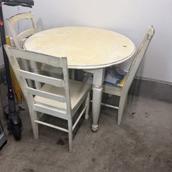 Dinning Table 